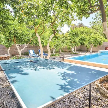 Villa Sleeps 4 Air Con Wifi Bitez